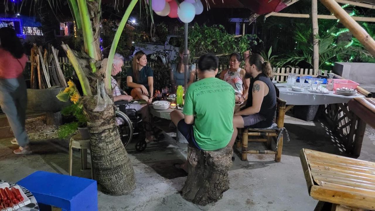 Treasure Beach Resort Carles Luaran gambar