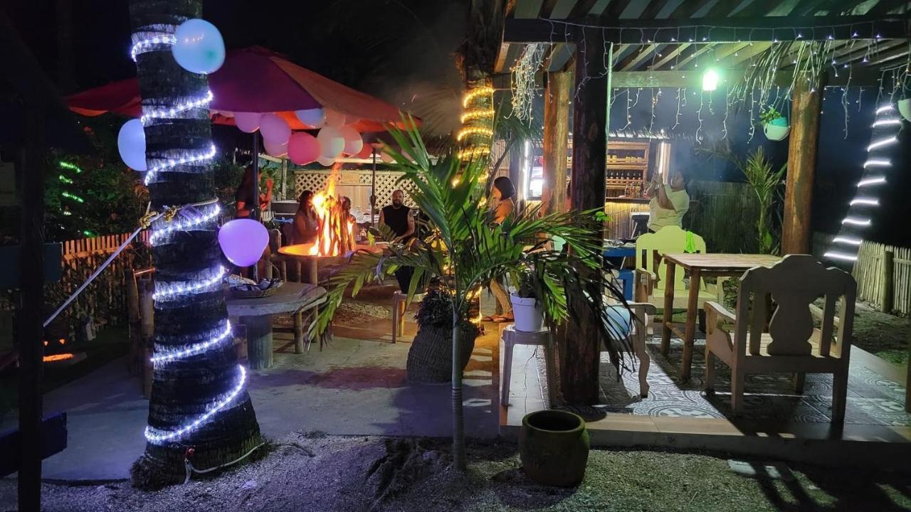 Treasure Beach Resort Carles Luaran gambar