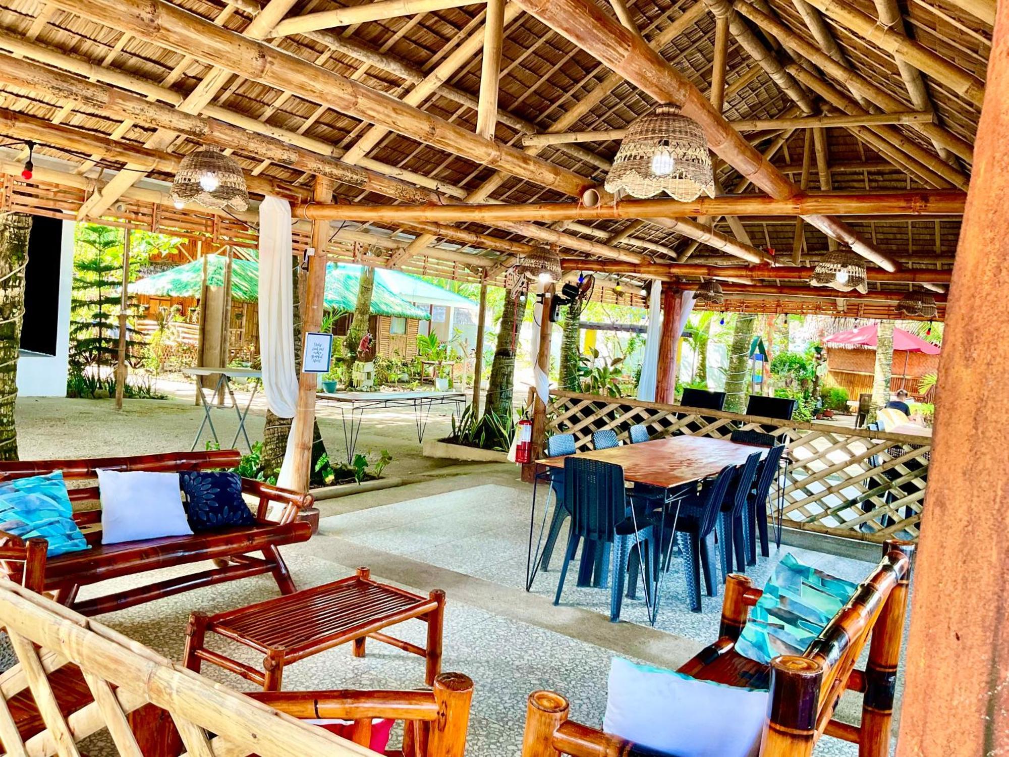 Treasure Beach Resort Carles Luaran gambar