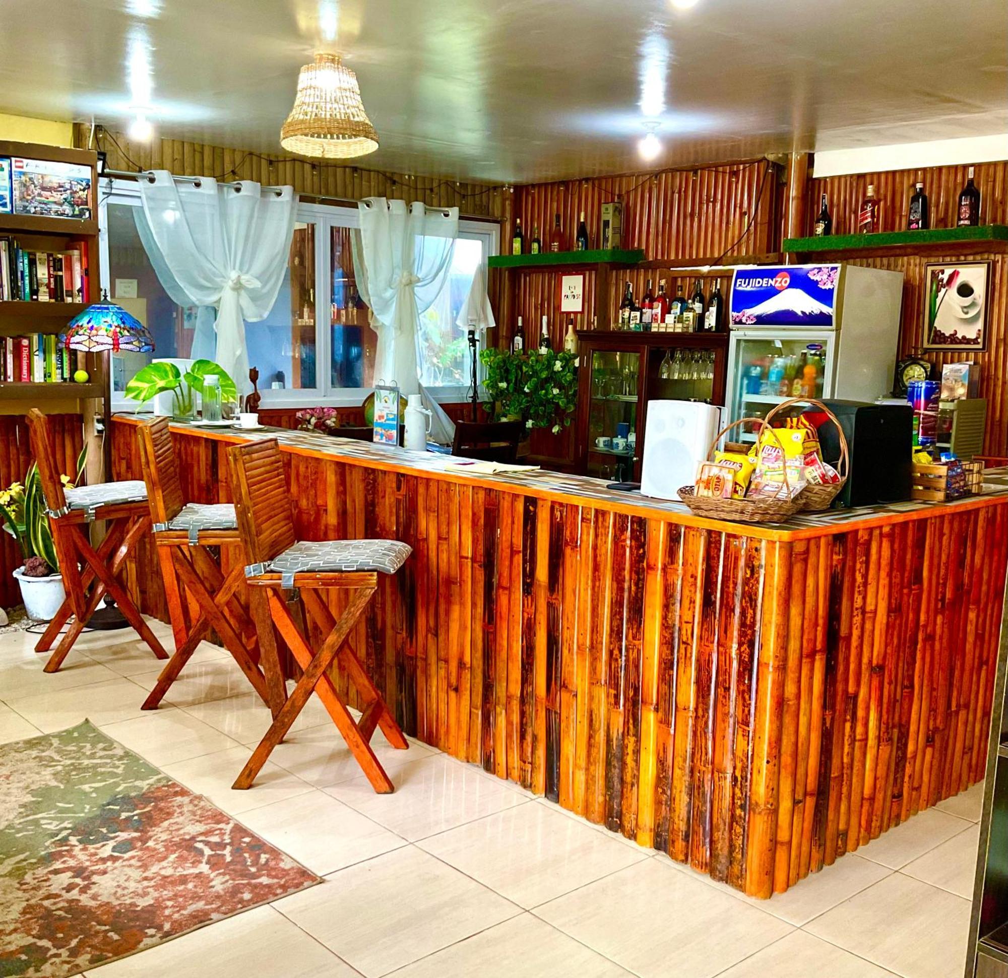Treasure Beach Resort Carles Luaran gambar