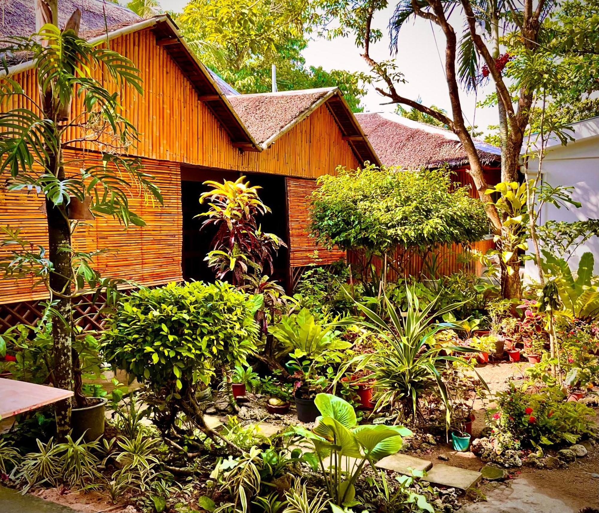 Treasure Beach Resort Carles Luaran gambar