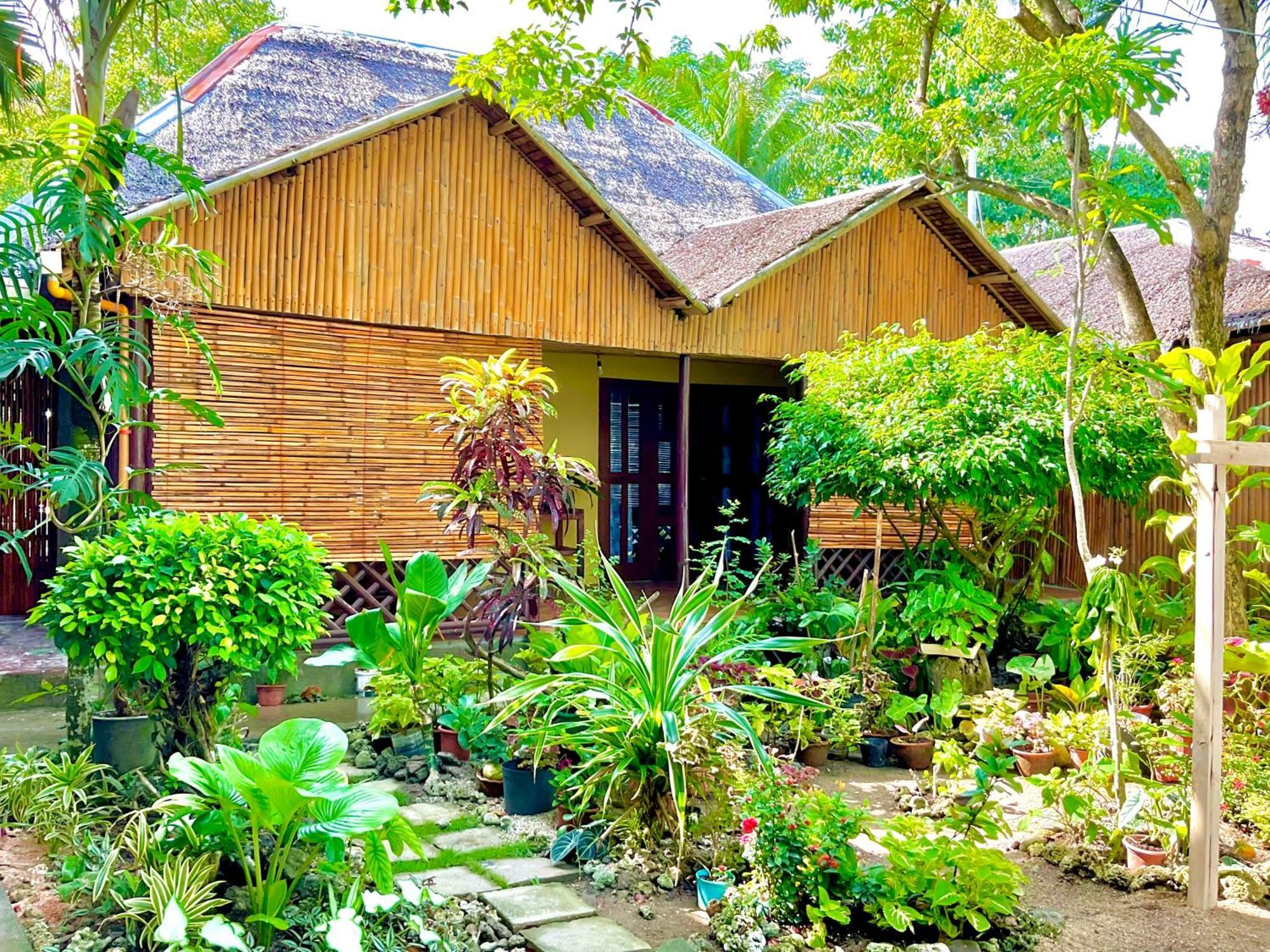 Treasure Beach Resort Carles Luaran gambar