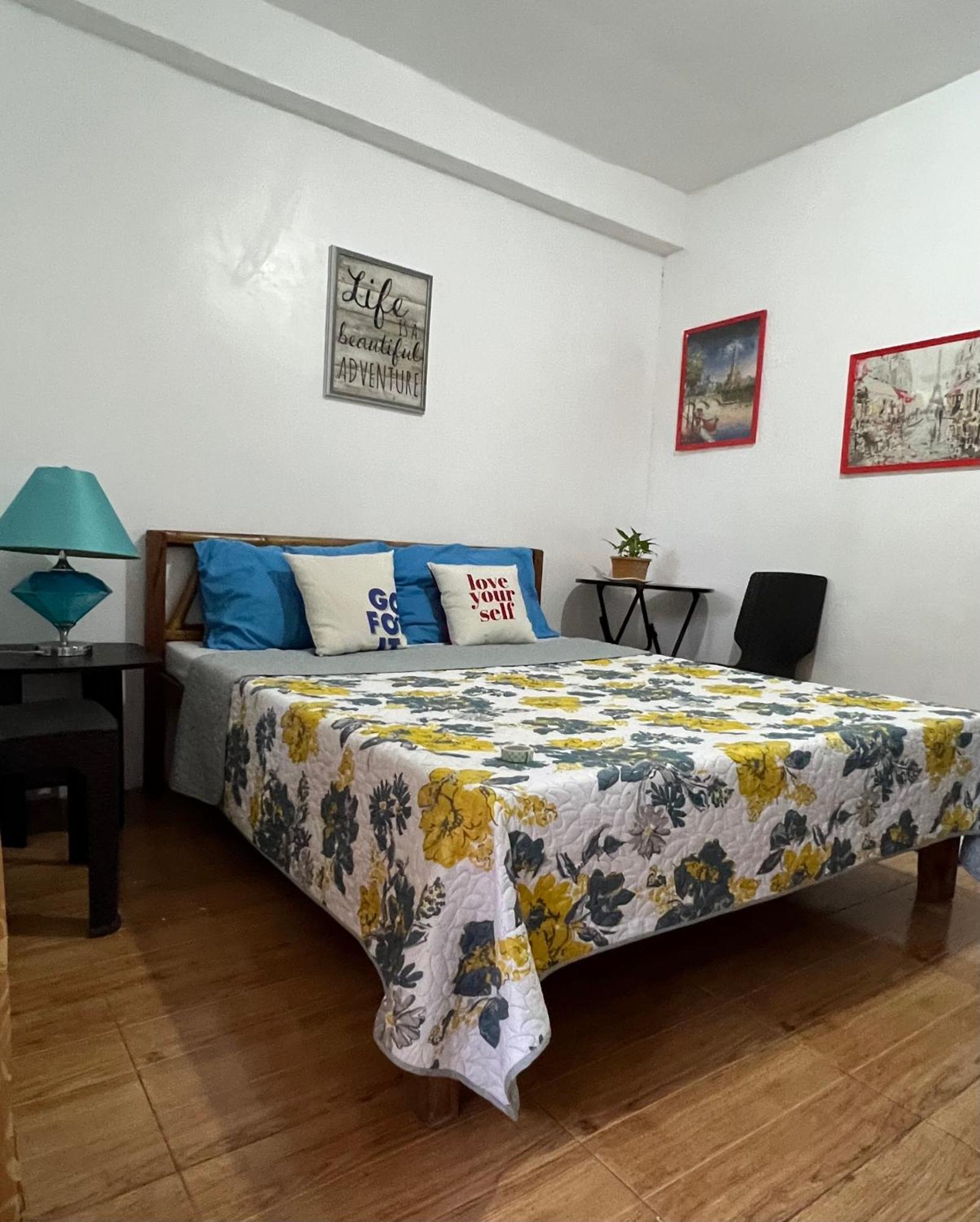 Treasure Beach Resort Carles Luaran gambar