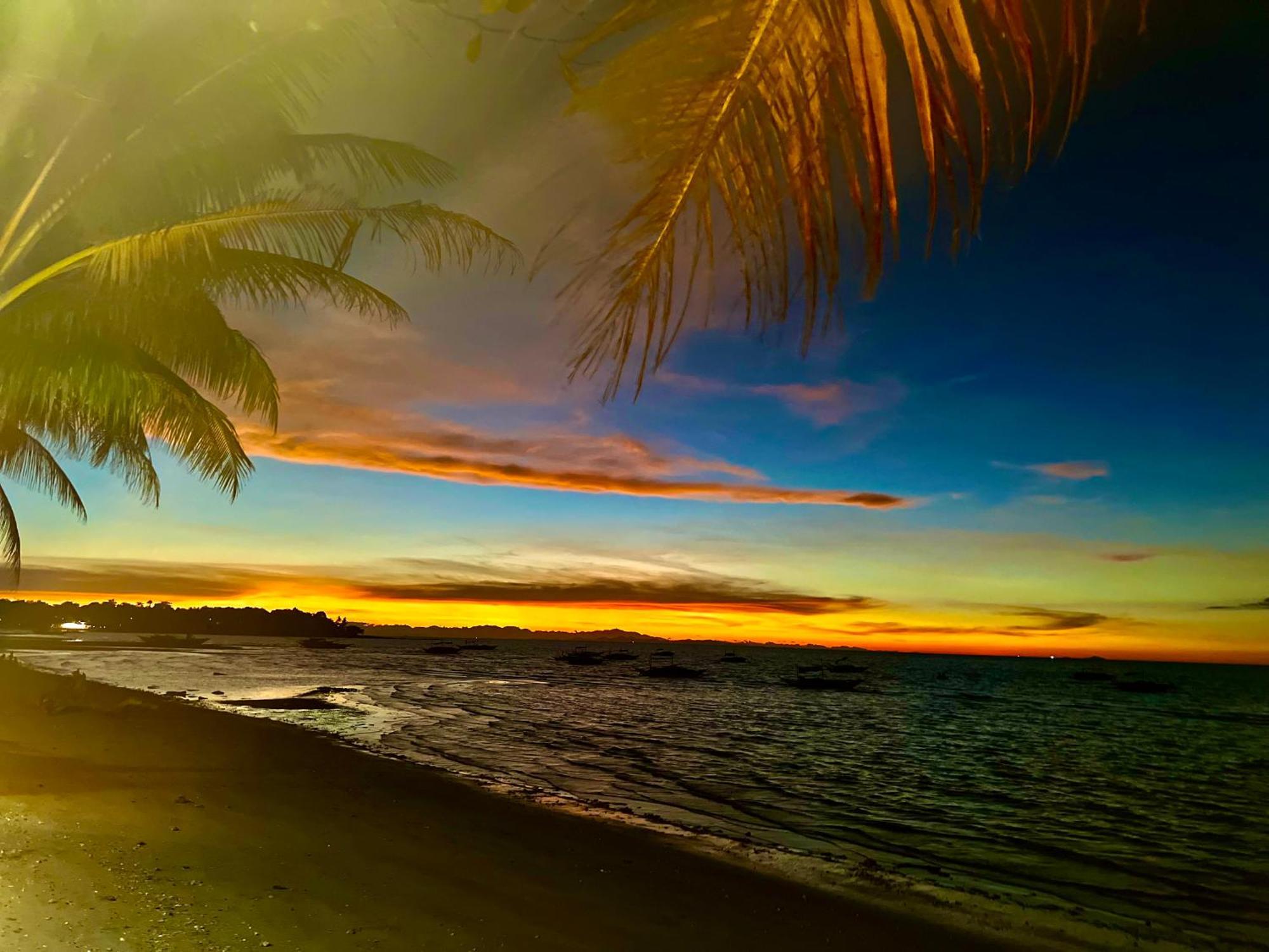Treasure Beach Resort Carles Luaran gambar