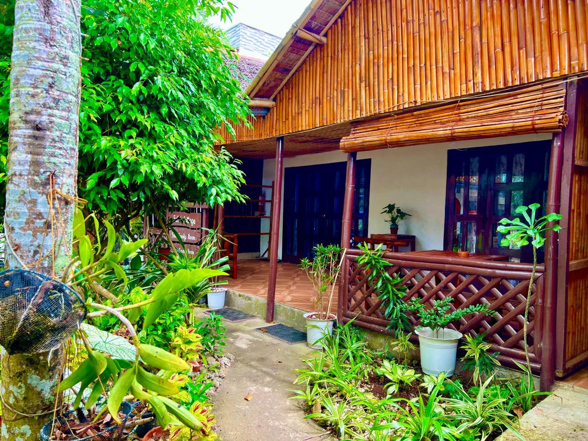 Treasure Beach Resort Carles Luaran gambar